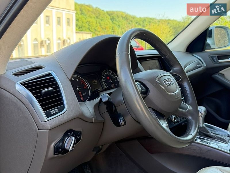 Внедорожник / Кроссовер Audi Q5 2014 в Каменец-Подольском