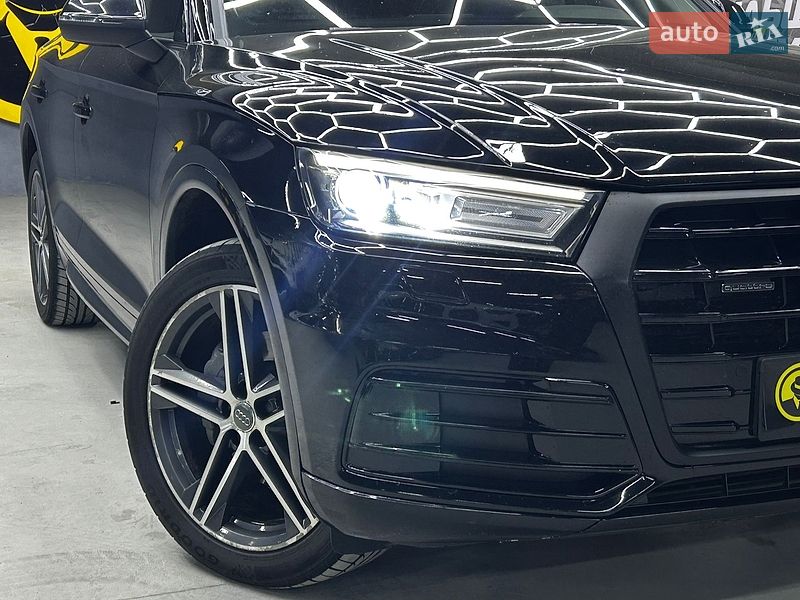 Внедорожник / Кроссовер Audi Q5 2019 в Черновцах