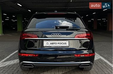 Позашляховик / Кросовер Audi Q5 2022 в Києві