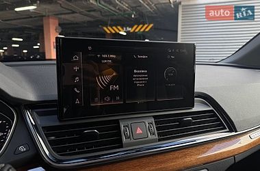 Позашляховик / Кросовер Audi Q5 2022 в Києві