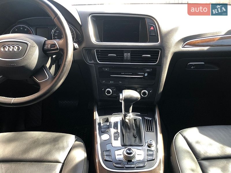 Внедорожник / Кроссовер Audi Q5 2015 в Луцке