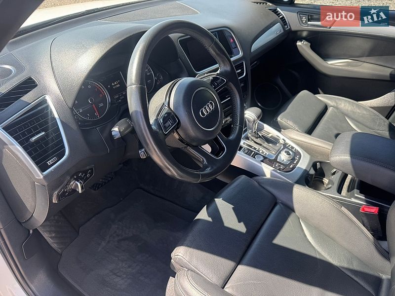 Позашляховик / Кросовер Audi Q5 2016 в Луцьку