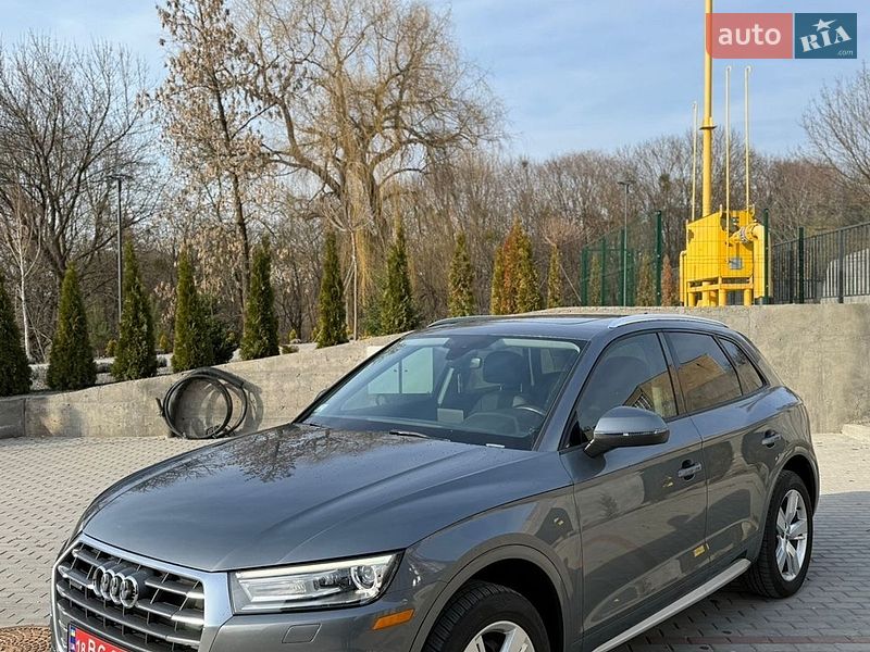 Позашляховик / Кросовер Audi Q5 2017 в Києві
