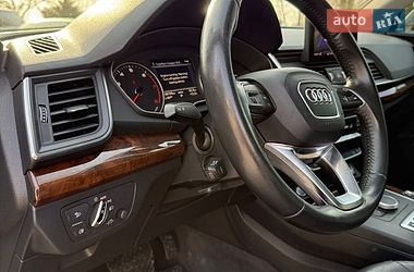 Позашляховик / Кросовер Audi Q5 2017 в Києві