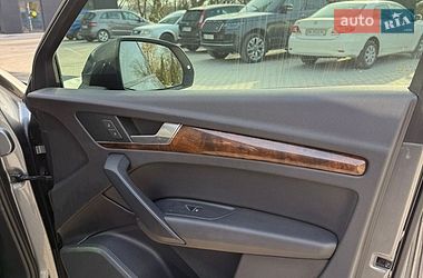 Позашляховик / Кросовер Audi Q5 2017 в Києві