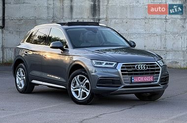 Внедорожник / Кроссовер Audi Q5 2018 в Ровно