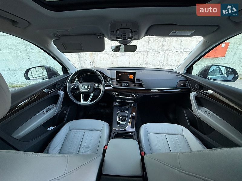 Внедорожник / Кроссовер Audi Q5 2018 в Ровно