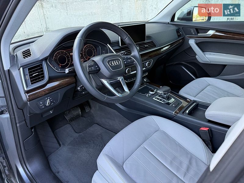 Внедорожник / Кроссовер Audi Q5 2018 в Ровно
