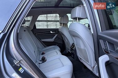 Внедорожник / Кроссовер Audi Q5 2018 в Ровно