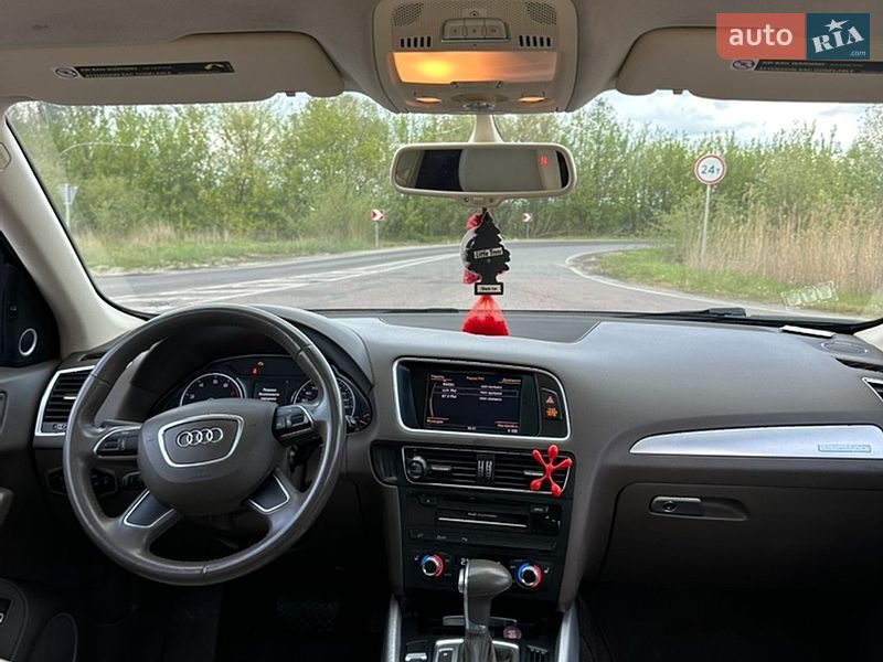 Внедорожник / Кроссовер Audi Q5 2015 в Городке
