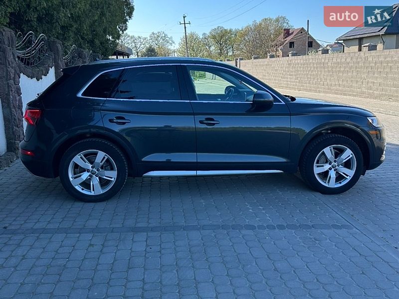 Внедорожник / Кроссовер Audi Q5 2017 в Тернополе