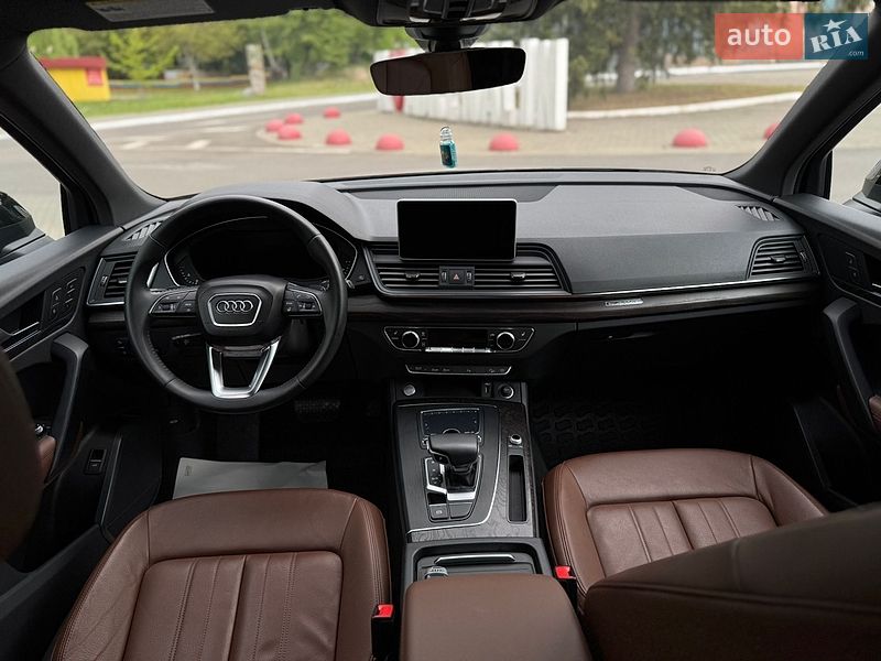 Внедорожник / Кроссовер Audi Q5 2019 в Луцке