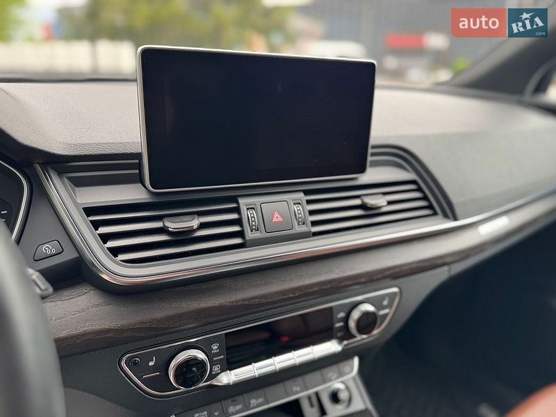 Внедорожник / Кроссовер Audi Q5 2019 в Луцке