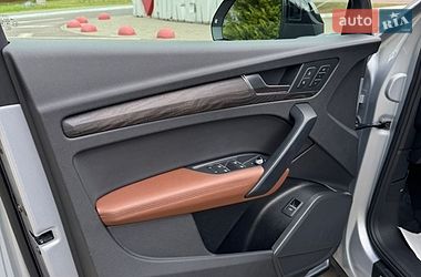 Внедорожник / Кроссовер Audi Q5 2019 в Луцке