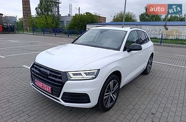 Позашляховик / Кросовер Audi Q5 2018 в Нововолинську