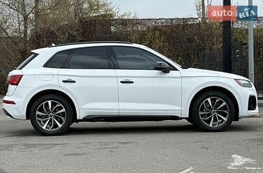 Внедорожник / Кроссовер Audi Q5 2021 в Киеве