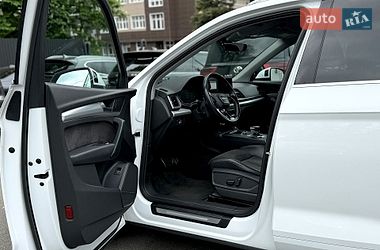 Внедорожник / Кроссовер Audi Q5 2017 в Киеве