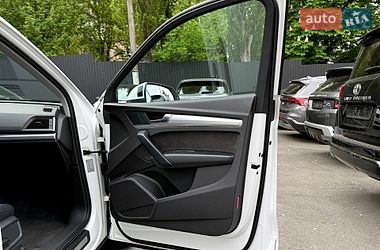 Внедорожник / Кроссовер Audi Q5 2017 в Киеве