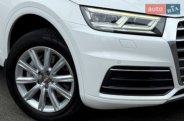 Внедорожник / Кроссовер Audi Q5 2017 в Киеве