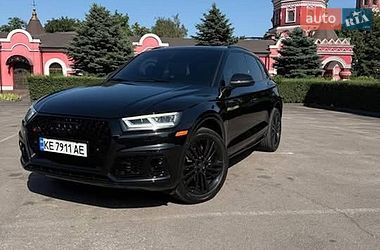 Внедорожник / Кроссовер Audi Q5 2018 в Каменском