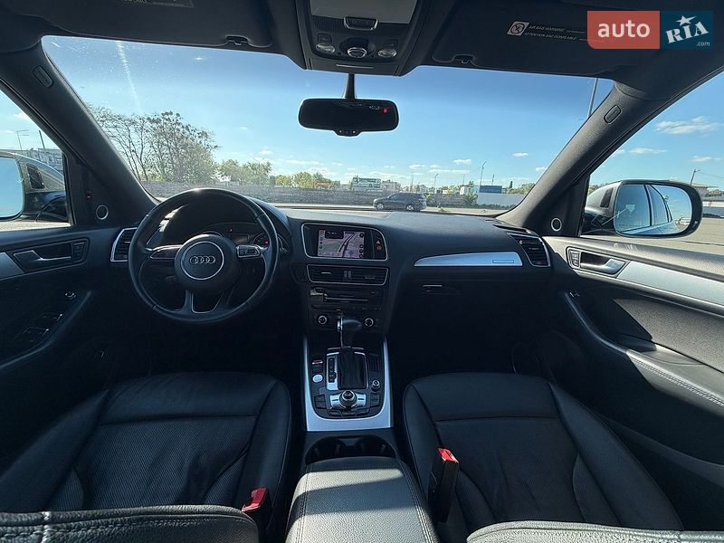 Позашляховик / Кросовер Audi Q5 2015 в Києві