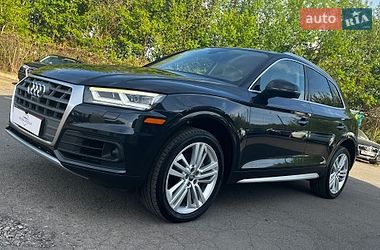 Позашляховик / Кросовер Audi Q5 2018 в Луцьку