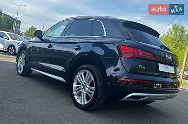 Позашляховик / Кросовер Audi Q5 2018 в Луцьку