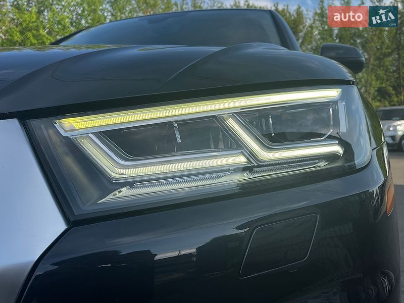 Позашляховик / Кросовер Audi Q5 2018 в Луцьку