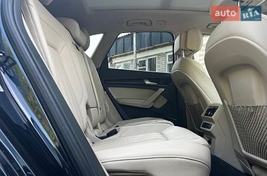 Позашляховик / Кросовер Audi Q5 2018 в Луцьку