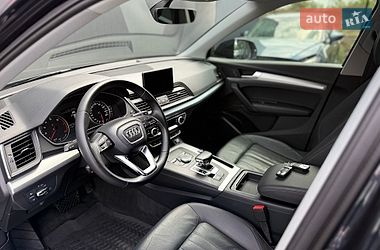 Позашляховик / Кросовер Audi Q5 2018 в Львові