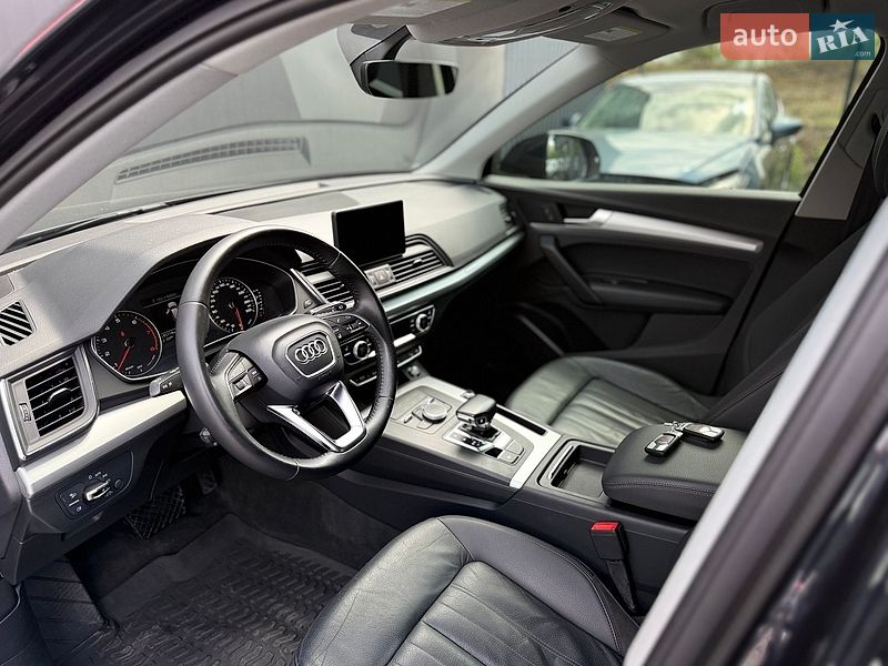 Позашляховик / Кросовер Audi Q5 2018 в Львові