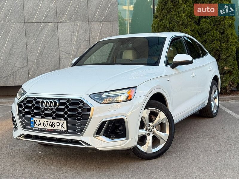 Внедорожник / Кроссовер Audi Q5 2021 в Киеве