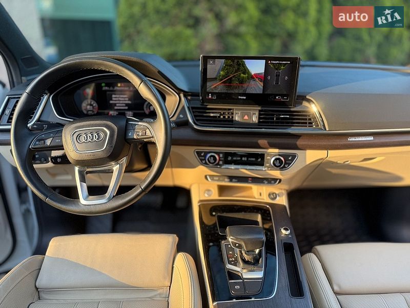 Внедорожник / Кроссовер Audi Q5 2021 в Киеве