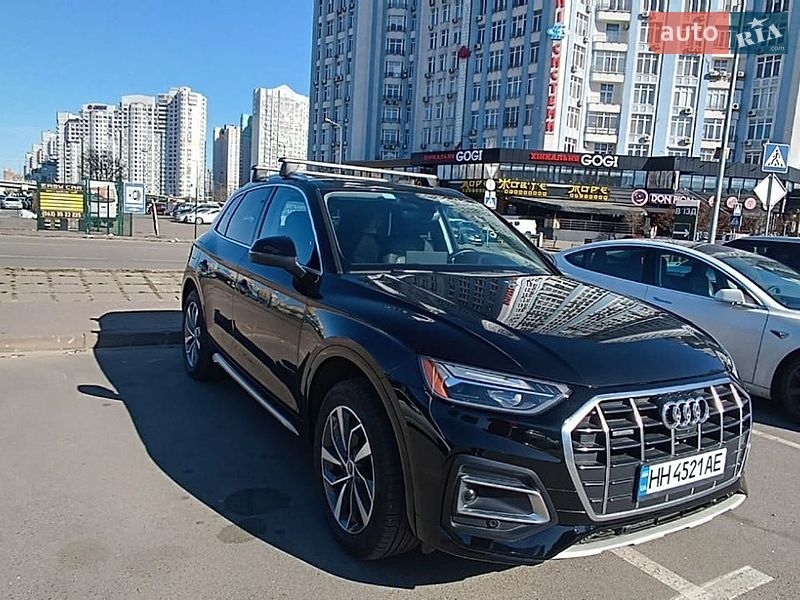 Внедорожник / Кроссовер Audi Q5 2021 в Киеве