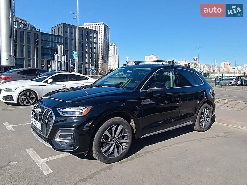 Внедорожник / Кроссовер Audi Q5 2021 в Киеве