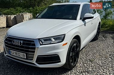 Позашляховик / Кросовер Audi Q5 2017 в Києві