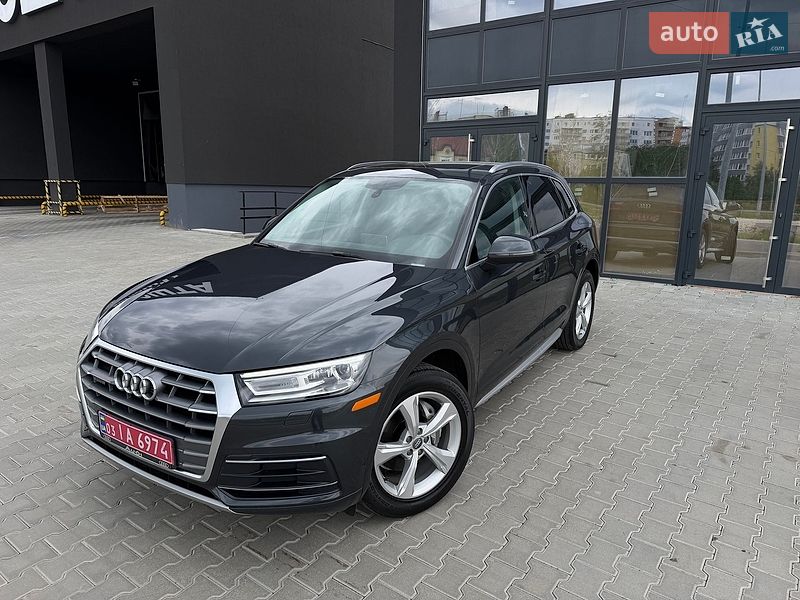 Внедорожник / Кроссовер Audi Q5 2019 в Тернополе