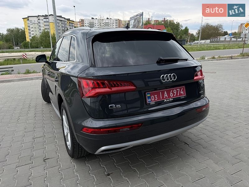 Внедорожник / Кроссовер Audi Q5 2019 в Тернополе