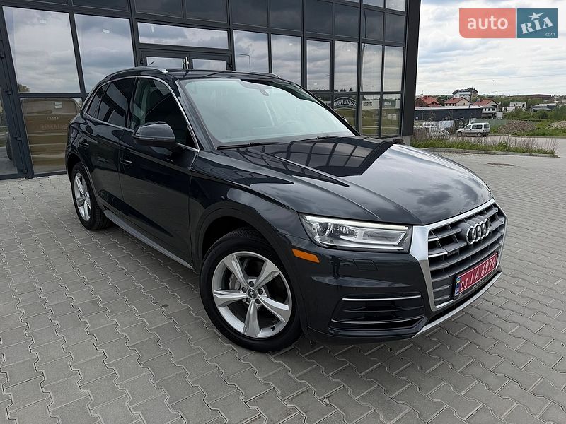 Внедорожник / Кроссовер Audi Q5 2019 в Тернополе