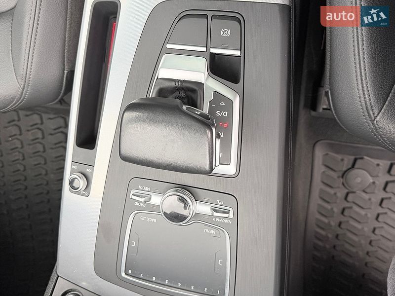 Внедорожник / Кроссовер Audi Q5 2019 в Тернополе