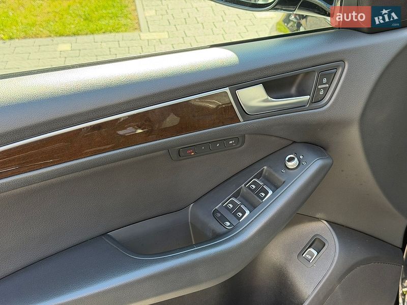 Внедорожник / Кроссовер Audi Q5 2015 в Ужгороде