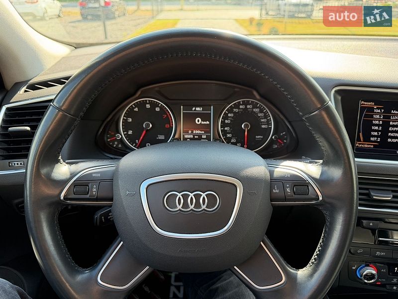 Внедорожник / Кроссовер Audi Q5 2015 в Ужгороде