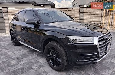 Позашляховик / Кросовер Audi Q5 2017 в Рівному