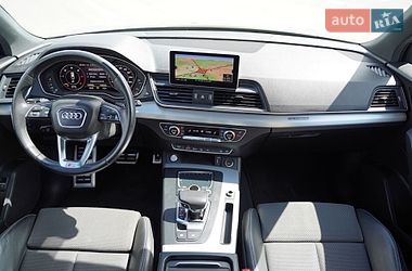 Позашляховик / Кросовер Audi Q5 2018 в Львові