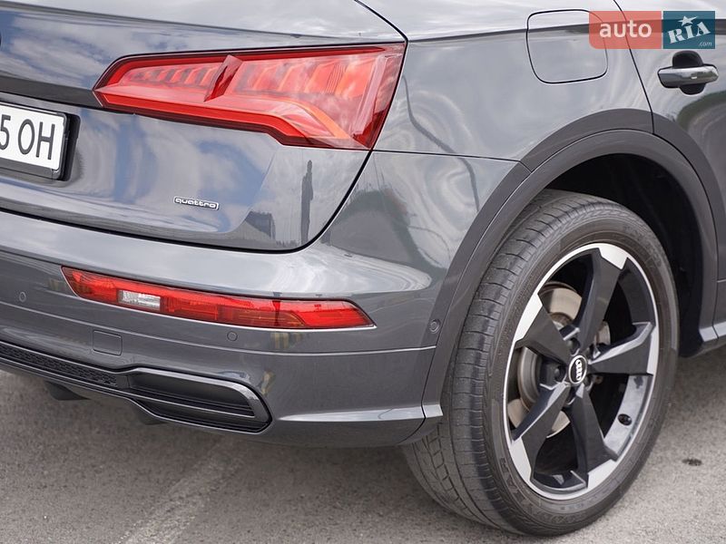 Позашляховик / Кросовер Audi Q5 2018 в Львові