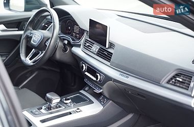 Позашляховик / Кросовер Audi Q5 2018 в Львові