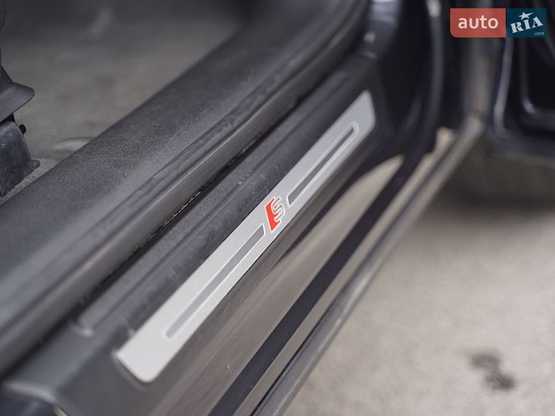 Позашляховик / Кросовер Audi Q5 2018 в Львові