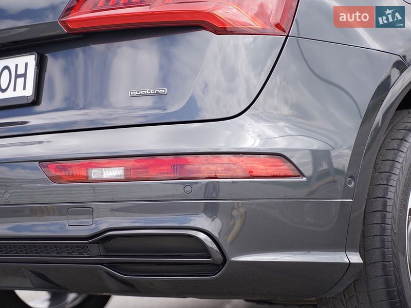 Позашляховик / Кросовер Audi Q5 2018 в Львові