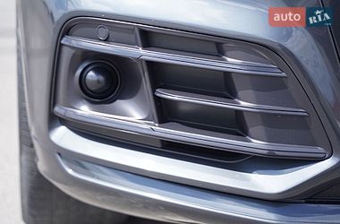 Позашляховик / Кросовер Audi Q5 2018 в Львові