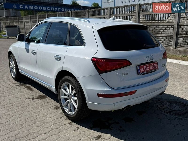 Внедорожник / Кроссовер Audi Q5 2016 в Ровно